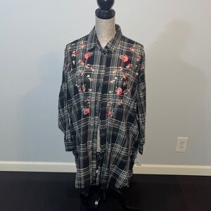 ZARA Rose Embroidered Plaid
Shirt Dress with pockets 
$37 Size: Large Zara